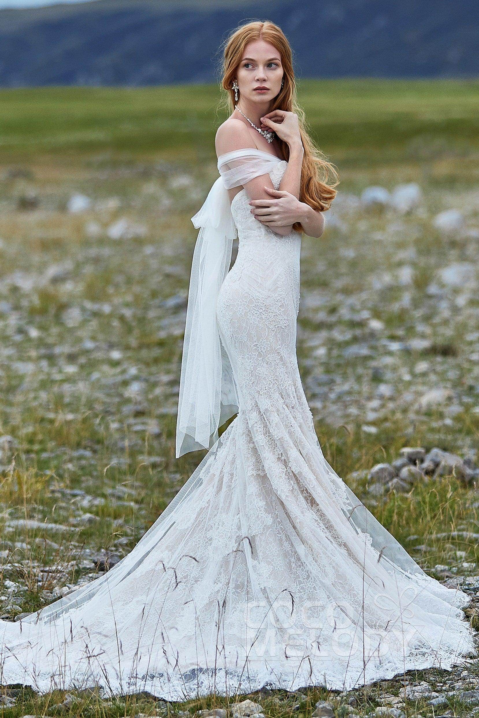 Trumpet-Mermaid Court Train Lace Wedding Dress LD5778 - COCOMELODY